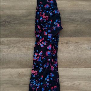 Lululemon cropped Dandy Digie Multi/Black cropped leggings